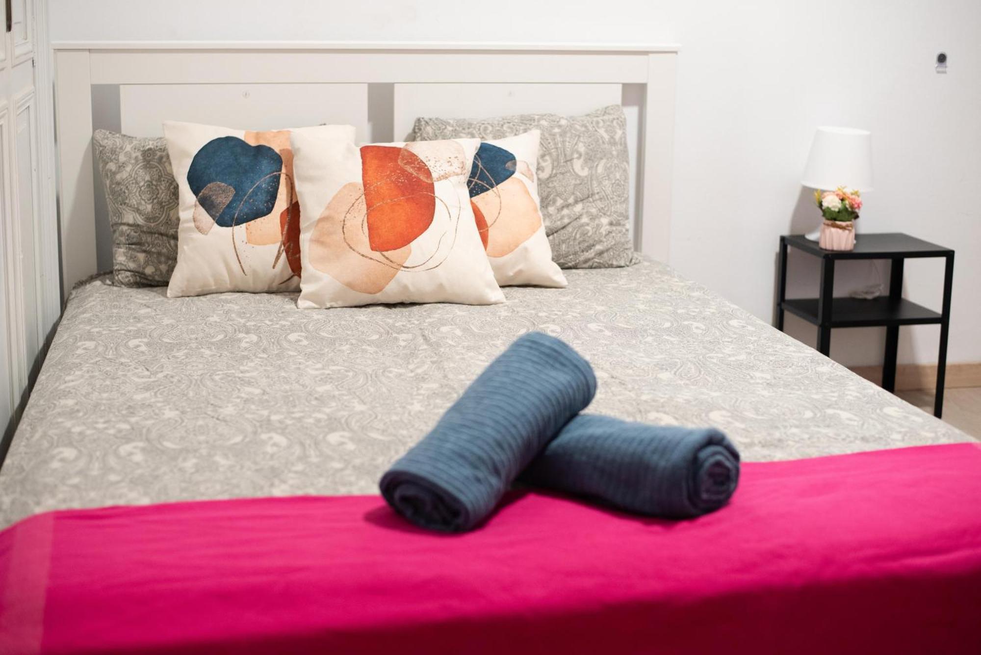 Eixample Private Rooms Барселона Экстерьер фото